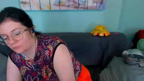 Everly online show from 05/04/26, 11:23