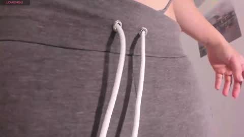 Snapshot of everyh_ chatting on 03/19/26, 10:03 Sophia online show from 03/19/26, 10:03