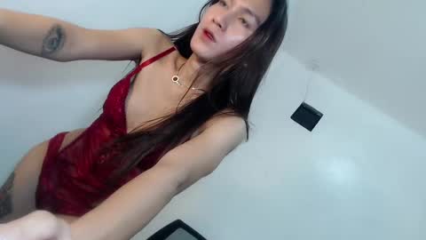 Snapshot of eves_candy chatting on 01/18/25, 07:17 Chloe mae online show from 01/18/25, 07:17