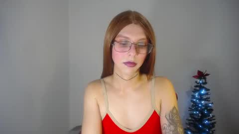 Snapshot of evi_kitty chatting on 01/06/25, 11:42 Evi online show from 01/06/25, 11:42