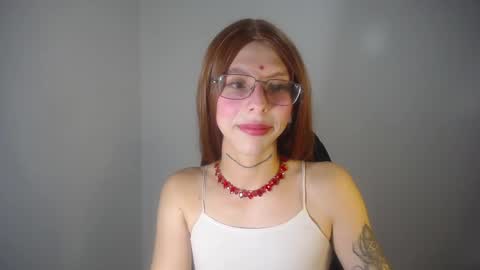 Snapshot of evi_kitty chatting on 01/28/25, 10:23 Evi online show from 01/28/25, 10:23