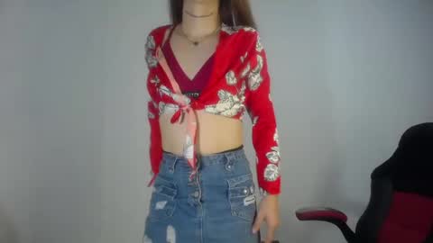 Snapshot of evi_kitty chatting on 02/07/25, 07:49 Evi online show from 02/07/25, 07:49