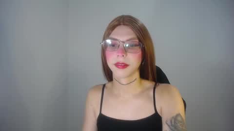Snapshot of evi_kitty chatting on 03/11/25, 07:58 Evi online show from 03/11/25, 07:58