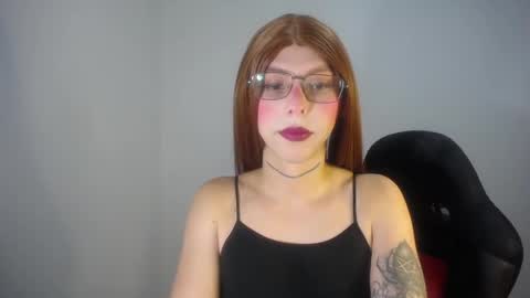 Snapshot of evi_kitty chatting on 03/12/25, 08:31 Evi online show from 03/12/25, 08:31