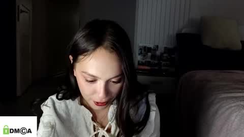 evi_woow online show from 02/05/26, 05:17