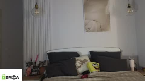 evi_woow online show from 02/16/26, 09:11