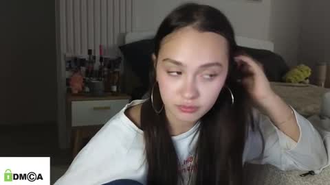 evi_woow online show from 02/19/26, 09:00