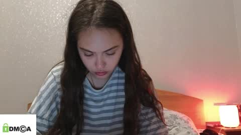 Snapshot of evi_woow chatting on 05/20/26, 09:21 evi_woow online show from 05/20/26, 09:21