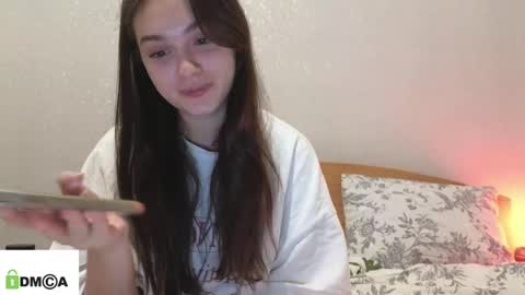 Snapshot of evi_woow chatting on 05/23/26, 09:52 evi_woow online show from 05/23/26, 09:52