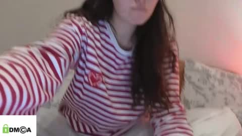 Snapshot of evi_woow chatting on 05/29/26, 10:19 evi_woow online show from 05/29/26, 10:19