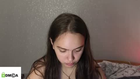 Snapshot of evi_woow chatting on 07/04/26, 09:10 evi_woow online show from 07/04/26, 09:10