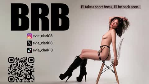Snapshot of evie_clark_ chatting on 02/24/25, 09:31 My name is Evie nice to meet you really get to know me better private is open online show from 02/24/25, 09:31
