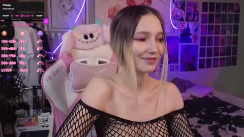 Snapshot of evie_rosen chatting on 03/03/25, 10:38 Evie online show from 03/03/25, 10:38