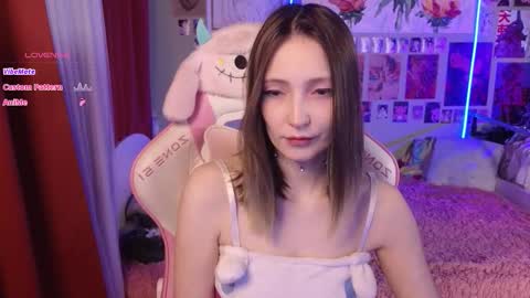 Snapshot of evie_rosen chatting on 03/14/26, 01:23 Evie online show from 03/14/26, 01:23