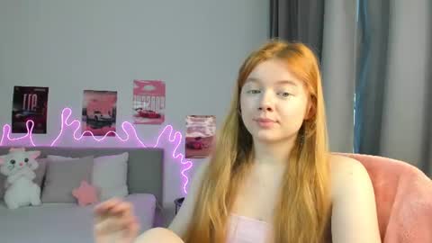Snapshot of evie_tomioka chatting on 07/18/26, 05:22 Eva online show from 07/18/26, 05:22