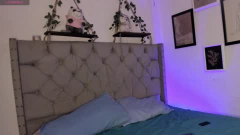 Snapshot of evieh1_ chatting on 02/11/26, 01:32 Ivi Alejandra online show from 02/11/26, 01:32