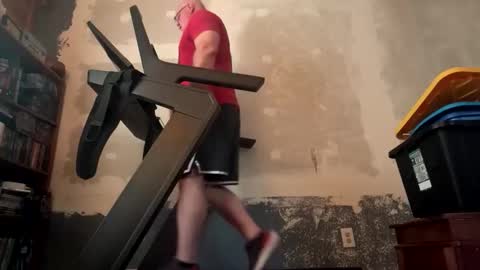 evil06942 online show from 11/24/25, 11:37