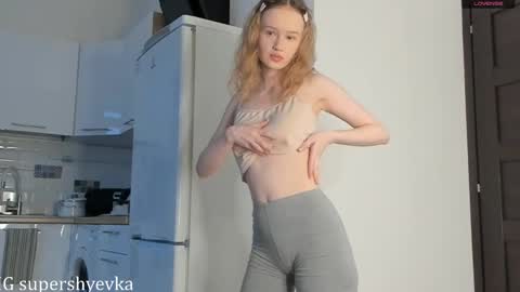 Snapshot of evkasuper chatting on 03/02/25, 02:54 Eva online show from 03/02/25, 02:54