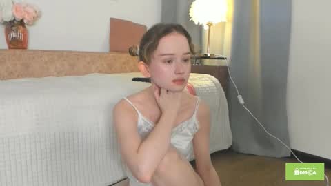 Snapshot of evkasuper chatting on 10/13/25, 07:58 Eva online show from 10/13/25, 07:58