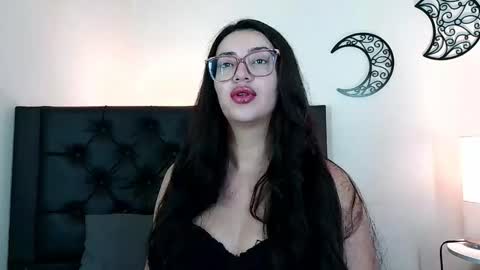 Evolet online show from 05/19/26, 05:30