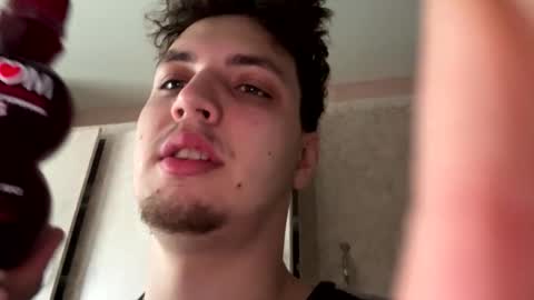 Snapshot of evon3395 chatting on 01/18/26, 06:01 evon3395 online show from 01/18/26, 06:01