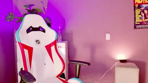 evva_foxxy online show from 05/06/26, 03:17