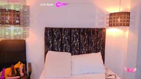 evvaa_moon online show from 11/24/25, 12:27