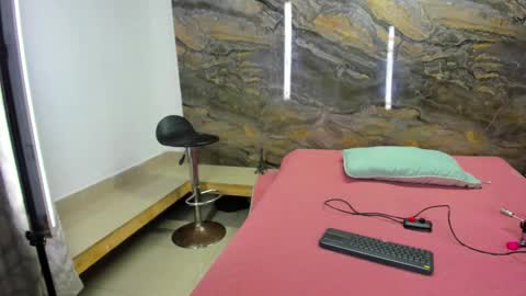 Snapshot of evy_connor chatting on 12/03/25, 11:30 evy_connor online show from 12/03/25, 11:30