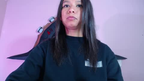 Im Evy online show from 10/08/25, 01:14