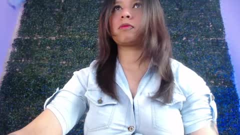 Im Evy online show from 05/04/26, 04:47