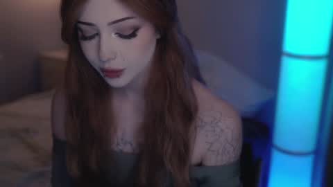 Snapshot of ex_angel chatting on 01/24/25, 10:51 Alyson online show from 01/24/25, 10:51