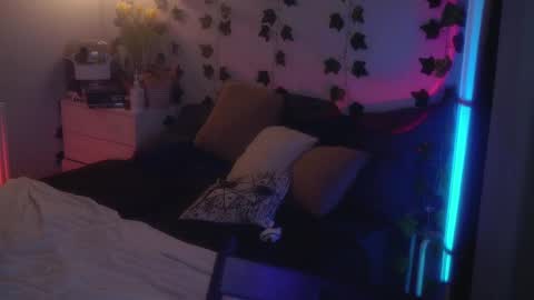 Snapshot of ex_angel chatting on 03/11/25, 06:19 Alyson online show from 03/11/25, 06:19