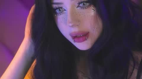 Snapshot of ex_angel chatting on 01/05/26, 08:01 Alyson online show from 01/05/26, 08:01