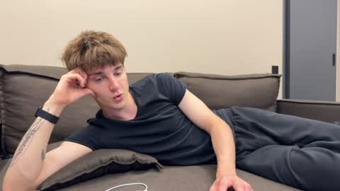 exclusiveflexboy online show from 06/25/26, 08:46