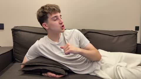 exclusiveflexboy online show from 07/13/26, 10:01