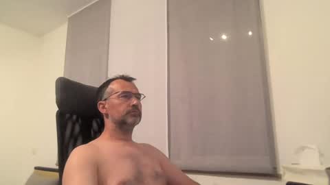 Snapshot of exhibit77 chatting on 07/12/26, 11:18 exhibit77 online show from 07/12/26, 11:18