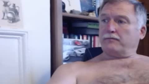 Snapshot of exhibpeacock123 chatting on 11/27/25, 12:29 exhibpeacock123 online show from 11/27/25, 12:29