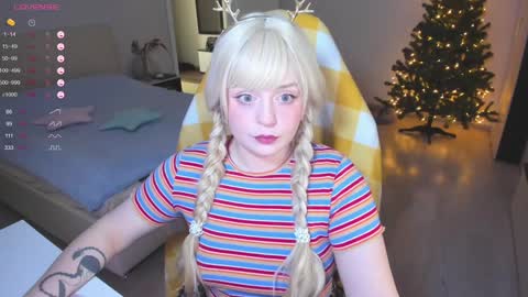Snapshot of exhoneyangel chatting on 12/26/24, 08:39 Amy online show from 12/26/24, 08:39