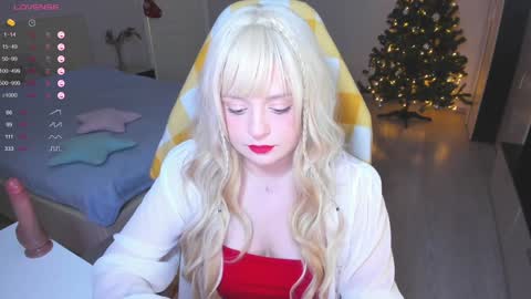 Snapshot of exhoneyangel chatting on 01/04/25, 12:05 Amy online show from 01/04/25, 12:05