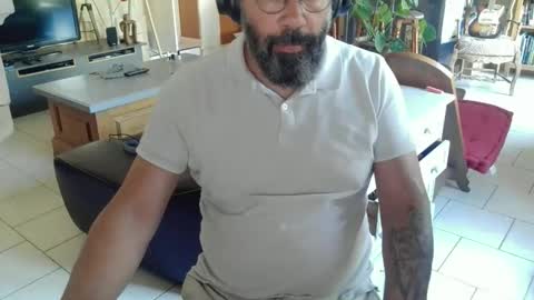 Snapshot of exibdevil chatting on 05/31/26, 04:25 Gio online show from 05/31/26, 04:25