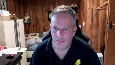 Snapshot of exibe1219 chatting on 03/04/25, 09:51 exibe1219 online show from 03/04/25, 09:51