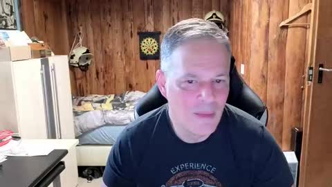 Snapshot of exibe1219 chatting on 03/06/25, 10:20 exibe1219 online show from 03/06/25, 10:20