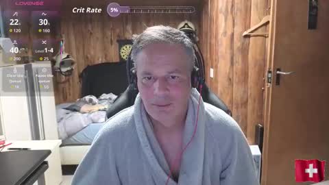 Snapshot of exibe1219 chatting on 12/18/25, 10:32 exibe1219 online show from 12/18/25, 10:32