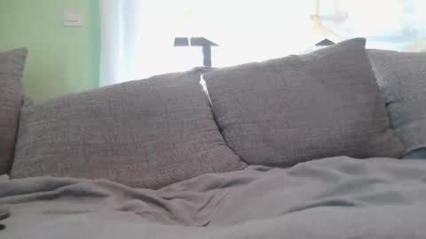 mi insta maddin 5011 online show from 11/23/25, 08:25