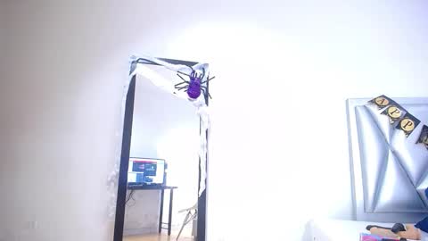 exotic_karmella online show from 10/27/25, 09:19