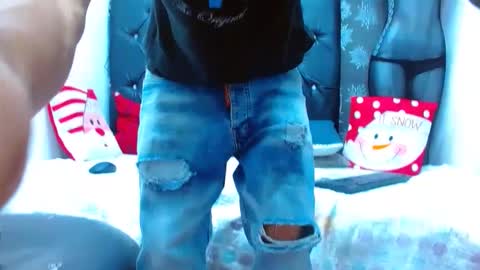 Snapshot of exotichot_couple chatting on 12/28/24, 02:54 exotichot_couple online show from 12/28/24, 02:54