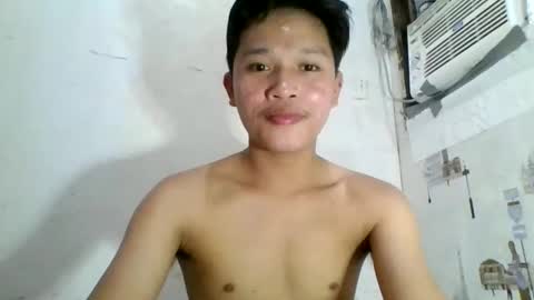 Snapshot of exotichugecock chatting on 01/13/25, 03:34 Jan online show from 01/13/25, 03:34