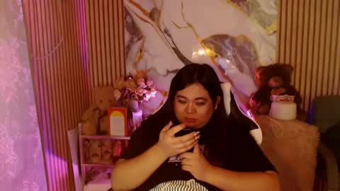 Snapshot of exoticpinayx chatting on 09/22/25, 10:28 SHANTAL MARIE online show from 09/22/25, 10:28