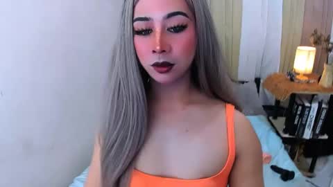 expensive_elise online show from 05/05/26, 04:15