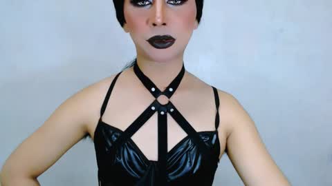 expensive_elise online show from 05/06/26, 09:03